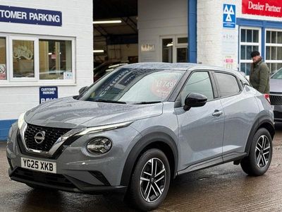 Ceramic grey metallic Used 2025 Nissan Juke N-Connecta SUV | £17,495 (Fair price)