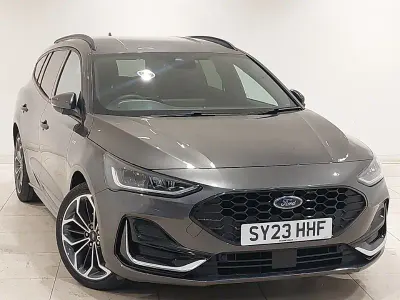 Used Ford Focus ST-Line 120 HP (88 kW) 2023 Grey Estate