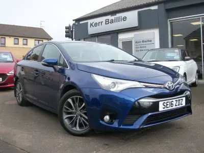 Used Toyota Avensis Business Edition 2016 Blue Sedan