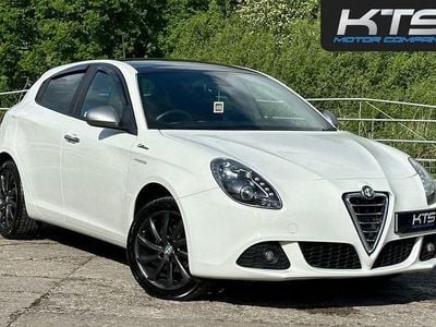 White Used 2016 Alfa Romeo Giulietta Hatchback | £5,995 (Good price)
