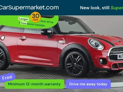 Używany Mini Cooper S Comfort 192 KM (141 kW) 2020 Czerwony Hatchback