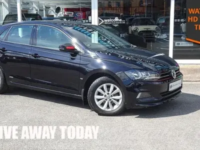 Begagnad VW Polo SE 95 HK (69 kW) 2019 Svart Halvkombi