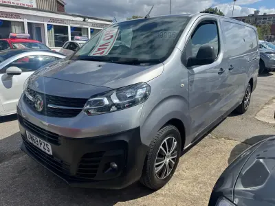 Used Vauxhall Vivaro S 100 HP (73 kW) 2019 Grey MPV