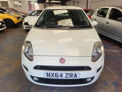 Used Fiat Punto Easy 69 HP (50 kW) 2014 White Hatchback