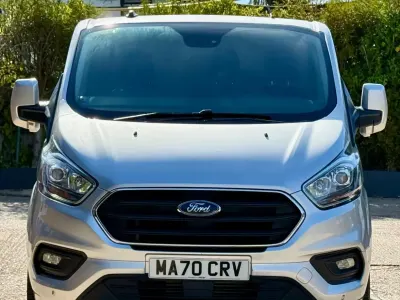 Used Ford Transit Custom Limited 130 HP (95 kW) 2020 Silver Van