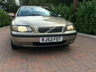 used Volvo V70 2.4