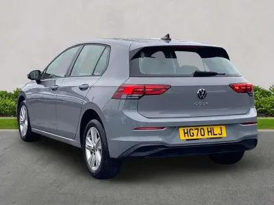 Używany VW Golf VII Life 130 KM (95 kW) 2021 Szary Hatchback