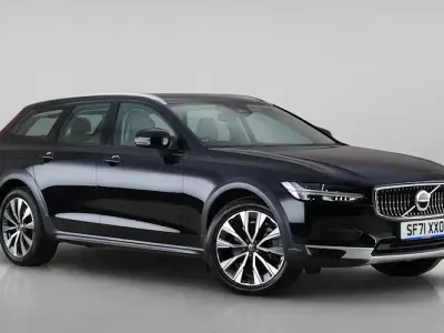 Used Volvo V90 CC 235 HP (172 kW) 2021 Black Estate