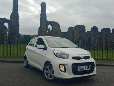 Used Kia Picanto 65 HP (47 kW) 2016 White Hatchback