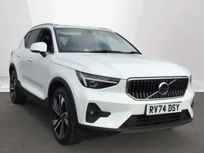 Usado Volvo XC40 Ultra 194 HP (142 kW) 2025 Branco SUV