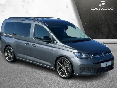 Usado VW Caddy Maxi Life 122 HP (89 kW) 2024 Cinzento Monovolume
