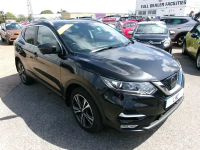 Used Nissan Qashqai N-Connecta 110 HP (80 kW) 2017 Black SUV