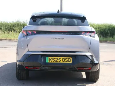 Used Peugeot e-3008 GT 156 kW (213 HP) 2025 Grey SUV