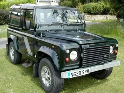 Usado Land Rover Defender 90 HP (66 kW) 1995 SUV