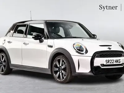 Used Mini Cooper S Exclusive 176 HP (129 kW) 2022 Silver Hatchback