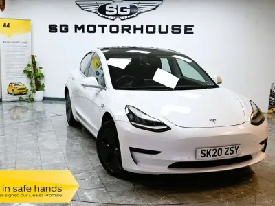 Begagnad Tesla Model 3 Standard Range 239 kW (325 HK) 2020 Vit Sedan