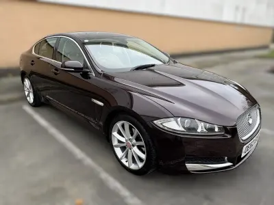 Used Jaguar XF Premium Luxury 240 HP (176 kW) 2012 Red Sedan