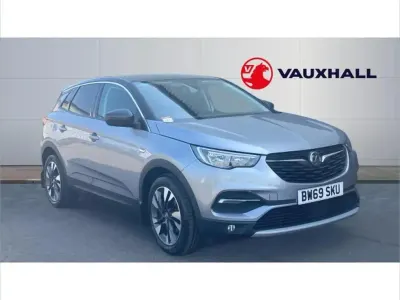 Second-hand Vauxhall Grandland X SRi 130 CP (95 kW) 2019 Gri SUV