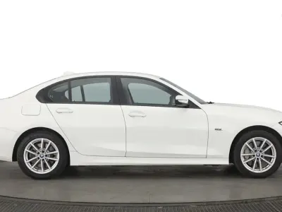 Used BMW 330e 292 HP (214 kW) 2022 White Sedan