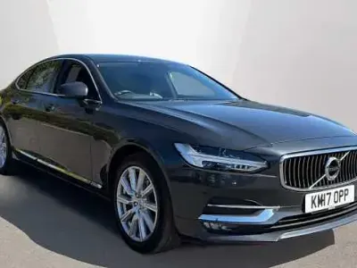 Usado Volvo S90 Inscription 190 CV (139 kW) 2017 Gris Berlina