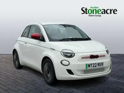 Used Fiat 500e Red 69 kW (95 HP) 2022 White Hatchback