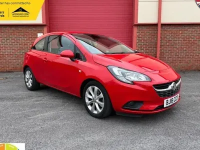 Used Vauxhall Corsa S 101 HP (74 kW) 2017 Red Hatchback