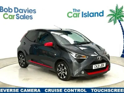 Usado Toyota Aygo Trend 72 HP (52 kW) 2021 Cinzento Citadino