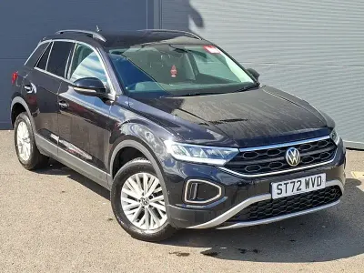 Used VW T-Roc Life 150 HP (110 kW) 2023 Black SUV