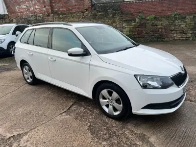 Begagnad Skoda Fabia SE 90 HK (66 kW) 2015 Vit Kombi
