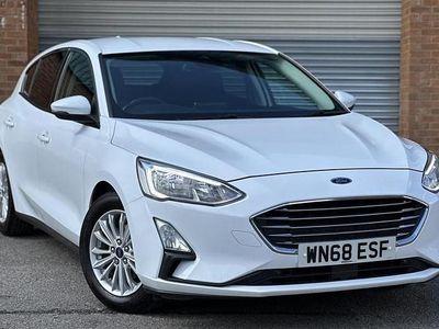 Used Ford Focus Titanium 125 HP (91 kW) 2018 Grey Hatchback