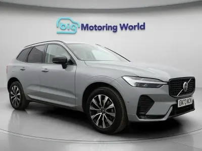 Second-hand Volvo XC60 Plus 250 CP (183 kW) 2023 Gri SUV