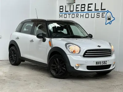 Used Mini Cooper 2011 White Hatchback