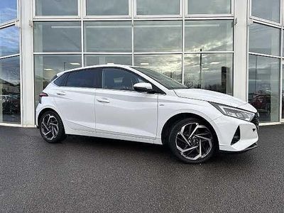 White Used 2022 Hyundai i20 Premium Hatchback | £13,995 (Fair price)