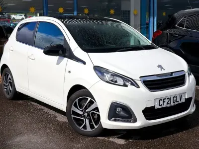 Used Peugeot 108 Allure 72 HP (52 kW) 2021