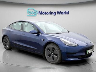 Used Tesla Model 3 Standard Range Plus 222 kW (302 HP) 2021 Blue Sedan