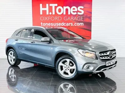 Begagnad Mercedes GLA200 Executive 136 HK (100 kW) 2017 Grå SUV