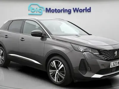 Gebraucht Peugeot 3008 Allure+ 131 PS (96 kW) 2023 Grau SUV
