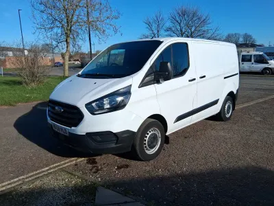 Używany Ford Transit Custom 105 KM (77 kW) 2018 Biały Van