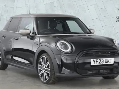 Used Mini Cooper Exclusive 136 HP (100 kW) 2023 Black Hatchback