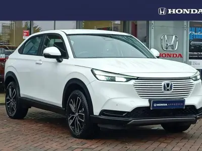 Used Honda HR-V Elegance 131 HP (96 kW) 2023 White SUV