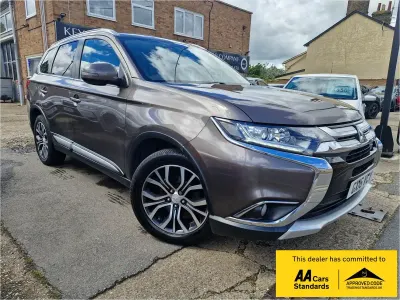 Used Mitsubishi Outlander 147 HP (108 kW) 2016 Brown SUV