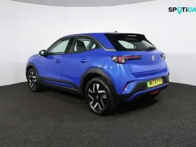 Begagnad Vauxhall Mokka Design Edition 100 kW (136 HK) 2024 Blå SUV