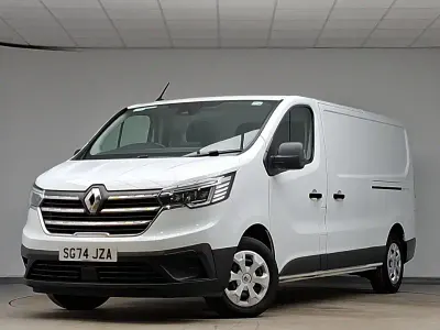 Used Renault Trafic 2024 White MPV