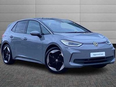 Moonstone grey with black roof Used 2023 VW ID.3 Pro Hatchback | £24,195 (Expensive)