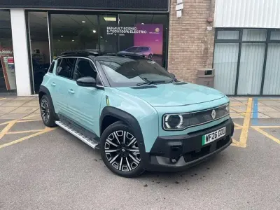 New Renault R4 Iconic 110 kW (150 HP) 2026 Metallic green  Estate