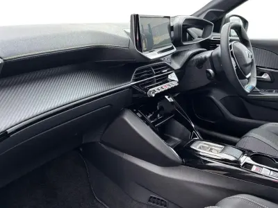 Nouă Peugeot e-208 GT 113 kW (154 CP) 2026 Negru Hatchback