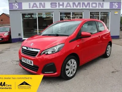 Used Peugeot 108 Active 68 HP (50 kW) 2015 Red Hatchback