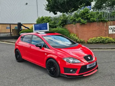 Used Seat Leon CUPRA 2011 Red Hatchback