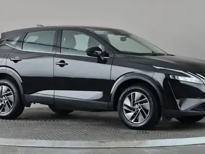 Used Nissan Qashqai Acenta Premium 140 HP (102 kW) 2023 Black SUV