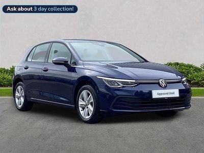 Used VW Golf VIII Life 150 HP (110 kW) 2024 Blue Hatchback